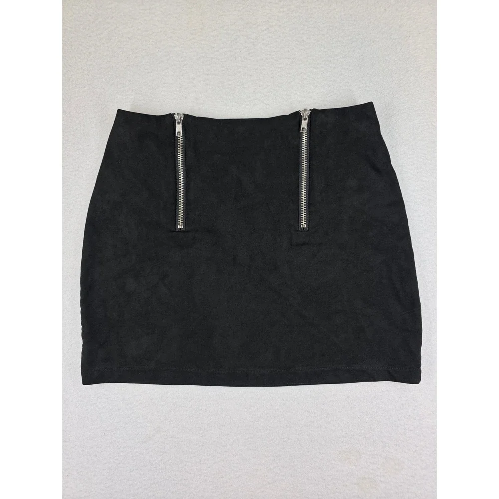 Forever 21 Black Faux Suede Mini Skirt with Front Zippers Size Small